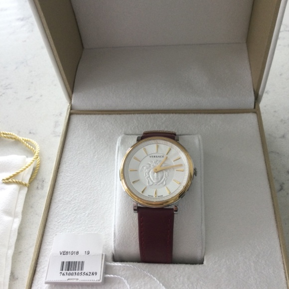 Versace V-Circle Medusa Gold Women’s Watch main image 4